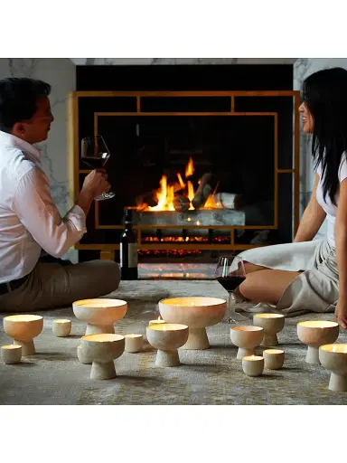 Blueme Romance Oakmoss & Sandalwood Giant Ceramic Candle Small | Thumbnail 5 Blueme Romance Oakmoss & Sandalwood Giant Ceramic Candle Small | Thumbnail 5