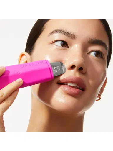 Dermaflash Women's DERMAPORE+ Ultrasonic Pore Extractor & Skincare Infuser - Pop Pink | Thumbnail 5 Dermaflash Women's DERMAPORE+ Ultrasonic Pore Extractor & Skincare Infuser - Pop Pink | Thumbnail 5
