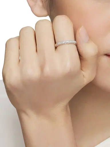 David Yurman Women's Petite Pavé Stack Ring with Diamonds - Sterling Silver | Thumbnail 8 David Yurman Women's Petite Pavé Stack Ring with Diamonds - Sterling Silver | Thumbnail 8