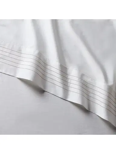 Ralph Lauren Organic Sateen Handkerchief 624-Thread Count Sheet & Pillowcase Collection - True Platinum Queen | Thumbnail 2 Ralph Lauren Organic Sateen Handkerchief 624-Thread Count Sheet & Pillowcase Collection - True Platinum Queen | Thumbnail 2
