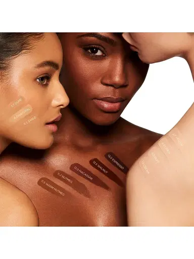 TOM FORD Women's Traceless Foundation Stick - 13.0 Espresso | Thumbnail 20 TOM FORD Women's Traceless Foundation Stick - 13.0 Espresso | Thumbnail 20