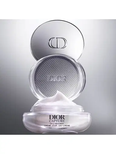Dior Women's Capture Totale Cell Energy Anti-Aging Cream | Thumbnail 6 Dior Women's Capture Totale Cell Energy Anti-Aging Cream | Thumbnail 6