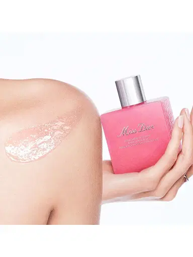 Dior Women's Miss Exfoliating Body Oil | Thumbnail 3 Dior Women's Miss Exfoliating Body Oil | Thumbnail 3