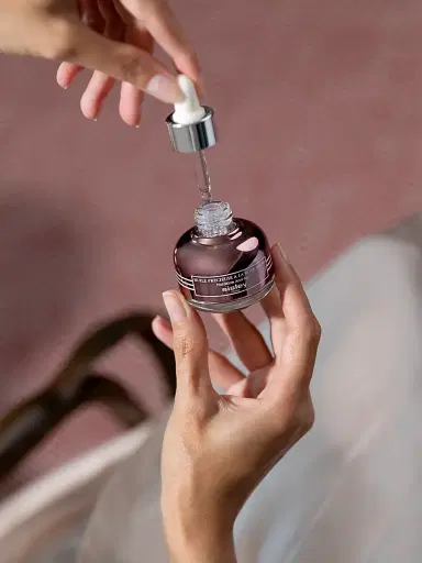 Sisley-Paris Black Rose Precious Face Oil | Thumbnail 6 Sisley-Paris Black Rose Precious Face Oil | Thumbnail 6