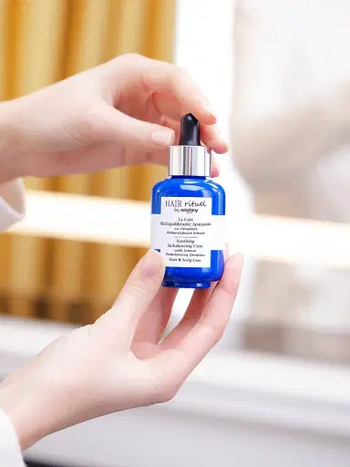 Sisley-Paris Women's Hair Rituel Soothing Rebalancing Cure Scalp Treatment | Thumbnail 3 Sisley-Paris Women's Hair Rituel Soothing Rebalancing Cure Scalp Treatment | Thumbnail 3