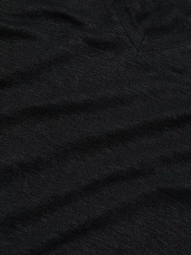 Majestic Filatures Women's Stretch Linen V-Neck T-Shirt - Noir | Thumbnail 7 Majestic Filatures Women's Stretch Linen V-Neck T-Shirt - Noir | Thumbnail 7