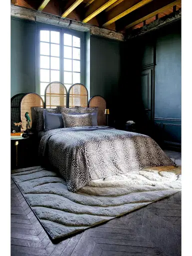 Anne de Solène Imaginaire Duvet & Sham Collection | Thumbnail 1 Anne de Solène Imaginaire Duvet & Sham Collection | Thumbnail 1