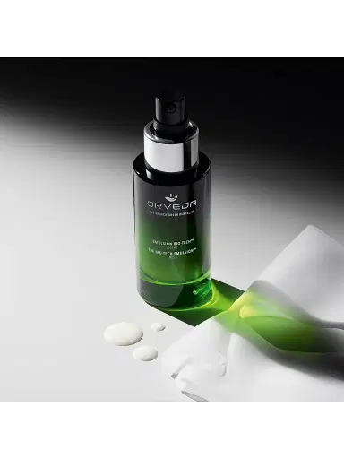 Orveda Women's The Bio-Tech Emulsion Sheer Lightweight Moisturizer | Thumbnail 4 Orveda Women's The Bio-Tech Emulsion Sheer Lightweight Moisturizer | Thumbnail 4