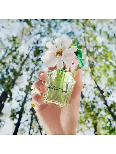 Marc Jacobs Women's Daisy Wild Eau de Parfum Refill - 5 oz | Thumbnail 5 Marc Jacobs Women's Daisy Wild Eau de Parfum Refill - 5 oz | Thumbnail 5