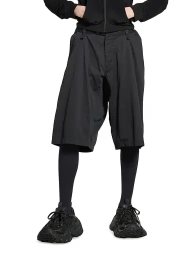 Balenciaga Men's Minimal Cargo Shorts - Black | Thumbnail 3 Balenciaga Men's Minimal Cargo Shorts - Black | Thumbnail 3