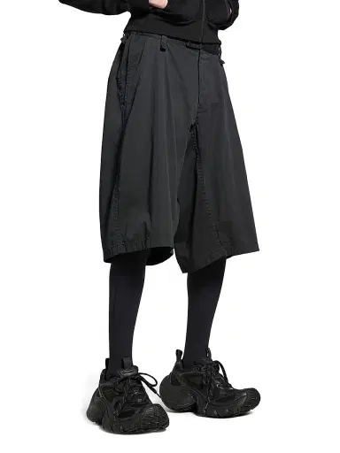 Balenciaga Men's Minimal Cargo Shorts - Black | Thumbnail 6 Balenciaga Men's Minimal Cargo Shorts - Black | Thumbnail 6