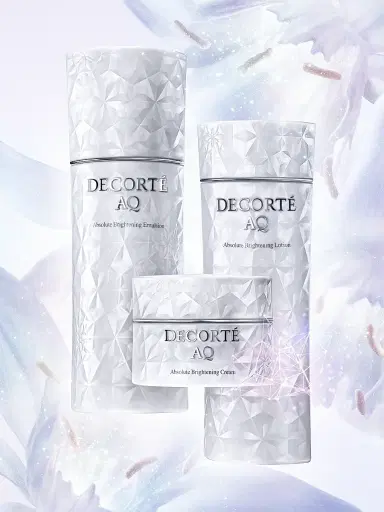 Decorté Women's AQ Absolute Glow Radiant Brightening Lotion | Thumbnail 3 Decorté Women's AQ Absolute Glow Radiant Brightening Lotion | Thumbnail 3