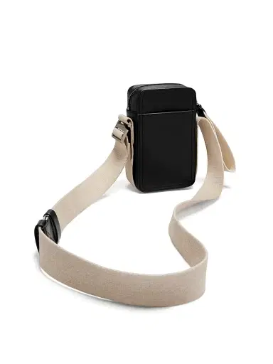 Jacquemus Men's Le Cuerda Leather Vertical Crossbody Bag - Black | Thumbnail 4 Jacquemus Men's Le Cuerda Leather Vertical Crossbody Bag - Black | Thumbnail 4