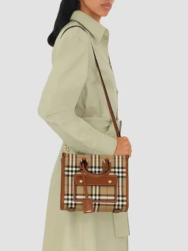 Burberry Women's Freya Signature Check Tote Bag | Thumbnail 3 Burberry Women's Freya Signature Check Tote Bag | Thumbnail 3