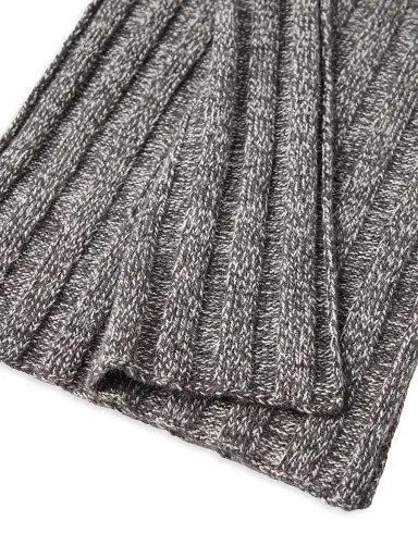 Brunello Cucinelli Men's Cashmere Chine Rib Knit Scarf - Grey | Thumbnail 4 Brunello Cucinelli Men's Cashmere Chine Rib Knit Scarf - Grey | Thumbnail 4