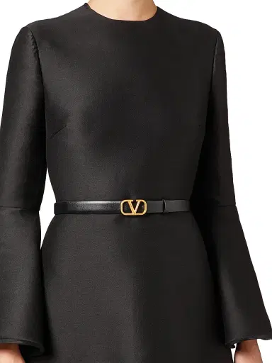 Valentino Garavani Women's Reversible Vlogo Signature Belt In Glossy Calfskin 20 MM - Black Pure Red | Thumbnail 5 Valentino Garavani Women's Reversible Vlogo Signature Belt In Glossy Calfskin 20 MM - Black Pure Red | Thumbnail 5