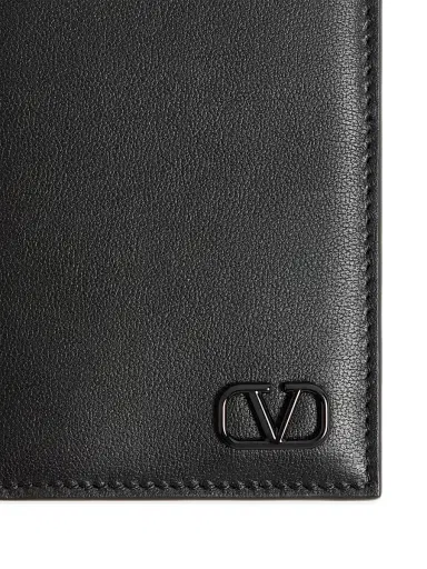Valentino Garavani Men's VLogo Signature Cardholder - Black | Thumbnail 5 Valentino Garavani Men's VLogo Signature Cardholder - Black | Thumbnail 5