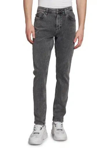 Versace Jeans Couture Men's Stretch Slim-Fit Jeans - Black | Thumbnail 2 Versace Jeans Couture Men's Stretch Slim-Fit Jeans - Black | Thumbnail 2