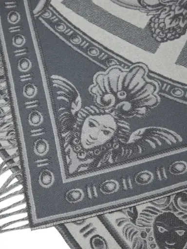 Versace La Coupe Des Dieux Plaid Blanket | Thumbnail 3 Versace La Coupe Des Dieux Plaid Blanket | Thumbnail 3