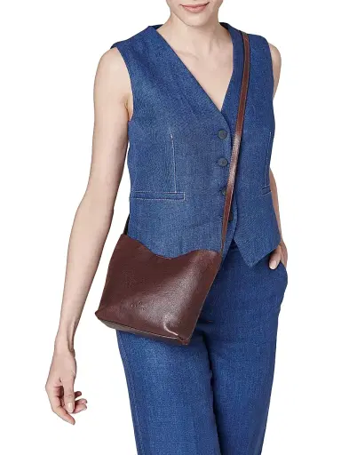 Il Bisonte Women's Le Laudi Leather Crossbody Bag - Brown | Thumbnail 4 Il Bisonte Women's Le Laudi Leather Crossbody Bag - Brown | Thumbnail 4