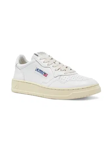 Autry Women's Medalist Leather Low-Top Sneakers - White - Size 7 | Thumbnail 2 Autry Women's Medalist Leather Low-Top Sneakers - White - Size 7 | Thumbnail 2