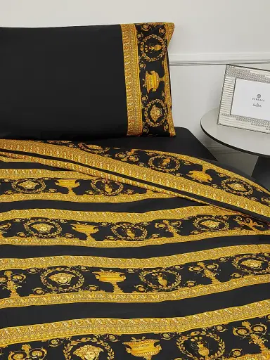 Versace I Heart Baroque Print Duvet - White King | Thumbnail 3 Versace I Heart Baroque Print Duvet - White King | Thumbnail 3