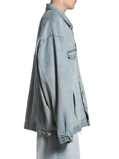 Balenciaga Men's Oversized Denim Jacket - Blue | Thumbnail 5 Balenciaga Men's Oversized Denim Jacket - Blue | Thumbnail 5