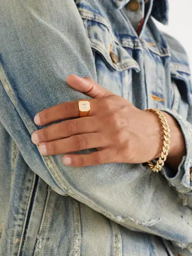 SHAY 18-Karat Gold Diamond Signet Ring - Men | Thumbnail 2 SHAY 18-Karat Gold Diamond Signet Ring - Men | Thumbnail 2