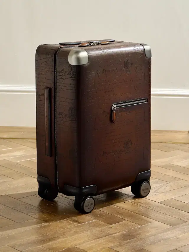 Formula 1005 Scritto Venezia Leather Suitcase - Men Formula 1005 Scritto Venezia Leather Suitcase - Men