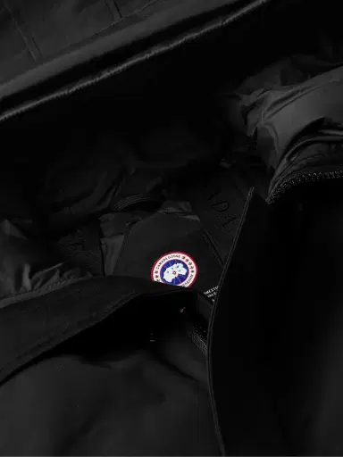 Canada Goose Chilliwack Arctic Tech® Hooded Down Jacket - Men | Thumbnail 4 Canada Goose Chilliwack Arctic Tech® Hooded Down Jacket - Men | Thumbnail 4