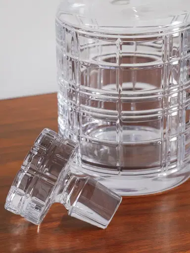 Ralph Lauren Home Hudson Plaid Crystal Decanter - Men | Thumbnail 3 Ralph Lauren Home Hudson Plaid Crystal Decanter - Men | Thumbnail 3