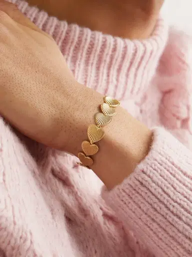 Foundrae Love Token 18-Karat Gold Bracelet - Men | Thumbnail 2 Foundrae Love Token 18-Karat Gold Bracelet - Men | Thumbnail 2