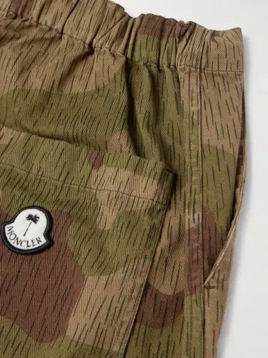 Moncler Genius Palm Angels Wide-Leg Camouflage-Print Cotton-Gabardine Trousers - Men | Thumbnail 4 Moncler Genius Palm Angels Wide-Leg Camouflage-Print Cotton-Gabardine Trousers - Men | Thumbnail 4
