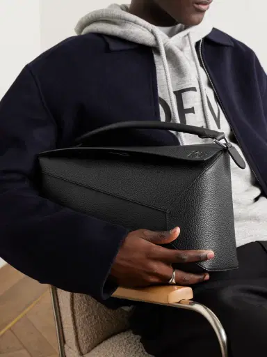 Loewe Puzzle Edge Large Logo-Debossed Full-Grain Leather Messenger Bag - Men | Thumbnail 2 Loewe Puzzle Edge Large Logo-Debossed Full-Grain Leather Messenger Bag - Men | Thumbnail 2