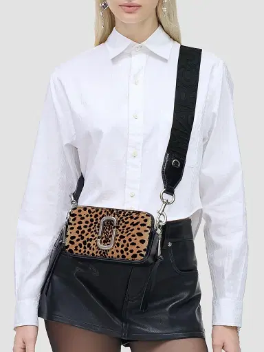 Marc Jacobs Women's The Cheetah Calf Hair Snapshot Crossbody Bag - Leopard | Thumbnail 2 Marc Jacobs Women's The Cheetah Calf Hair Snapshot Crossbody Bag - Leopard | Thumbnail 2