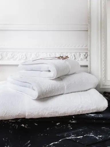 Anne de Solène Heritage Hand Towel - White | Thumbnail 2 Anne de Solène Heritage Hand Towel - White | Thumbnail 2