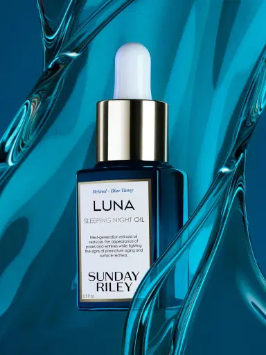 Sunday Riley Women's Luna Retinoid Oil 1.7 oz. & Under | Thumbnail 4 Sunday Riley Women's Luna Retinoid Oil 1.7 oz. & Under | Thumbnail 4