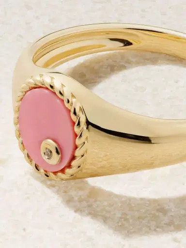Yvonne Léon Baby Chevalière 9-karat Gold, Coral And Diamond Signet Ring | Thumbnail 4 Yvonne Léon Baby Chevalière 9-karat Gold, Coral And Diamond Signet Ring | Thumbnail 4