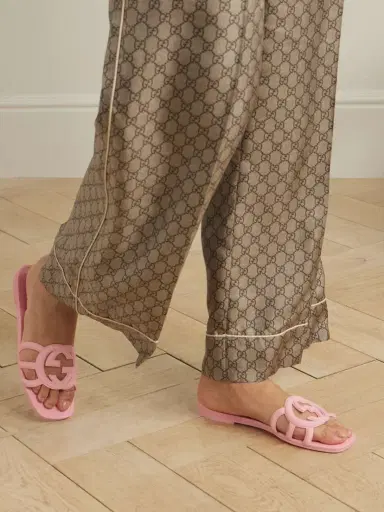 Gucci Rubber Slides | Thumbnail 2 Gucci Rubber Slides | Thumbnail 2