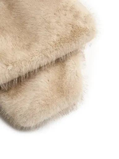 Valentino Garavani Women's Faux Fur Scarf - Ivory Beige | Thumbnail 3 Valentino Garavani Women's Faux Fur Scarf - Ivory Beige | Thumbnail 3