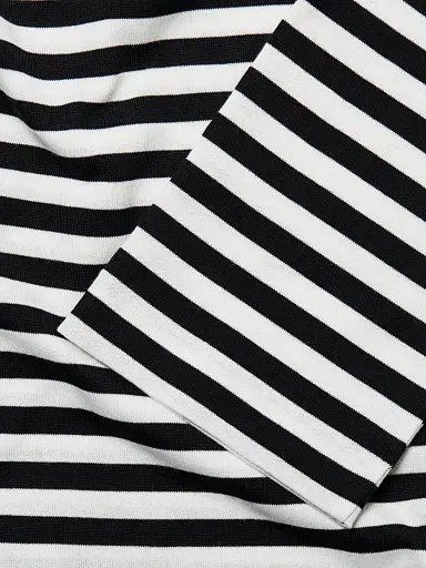 Comme des Garçons PLAY Men's Mini Heart Long-Sleeve Cotton Tee | Thumbnail 7 Comme des Garçons PLAY Men's Mini Heart Long-Sleeve Cotton Tee | Thumbnail 7