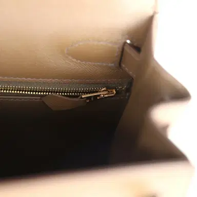 HERMÈS Hermes Kelly Sellier 28 Toundra Madame Gold Hardware | Thumbnail 9 HERMÈS Hermes Kelly Sellier 28 Toundra Madame Gold Hardware | Thumbnail 9