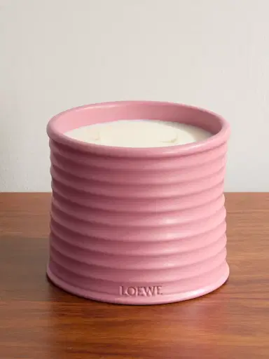 LOEWE PERFUMES Ivy Medium Scented Candle, 610g - Men | Thumbnail 1 LOEWE PERFUMES Ivy Medium Scented Candle, 610g - Men | Thumbnail 1