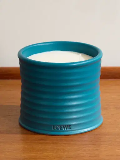 LOEWE PERFUMES Incense Medium Scented Candle, 610g - Men | Thumbnail 1 LOEWE PERFUMES Incense Medium Scented Candle, 610g - Men | Thumbnail 1
