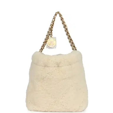 Chanel Chanel Mini 22 Bag Ecru Shearling Gold Hardware | Thumbnail 4 Chanel Chanel Mini 22 Bag Ecru Shearling Gold Hardware | Thumbnail 4