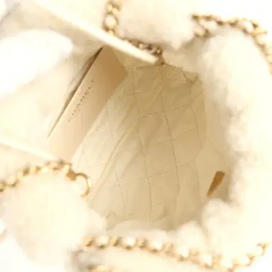 Chanel Chanel Mini 22 Bag Ecru Shearling Gold Hardware | Thumbnail 9 Chanel Chanel Mini 22 Bag Ecru Shearling Gold Hardware | Thumbnail 9