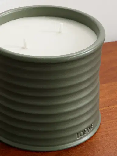 LOEWE PERFUMES Marihuana Scented Candle, 610g - Men | Thumbnail 3 LOEWE PERFUMES Marihuana Scented Candle, 610g - Men | Thumbnail 3