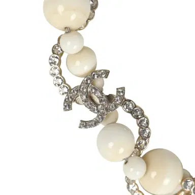 Chanel Chanel CC Faux Crystal Beaded Choker Necklace Beige/White Light Gold Tone Hardware | Thumbnail 3 Chanel Chanel CC Faux Crystal Beaded Choker Necklace Beige/White Light Gold Tone Hardware | Thumbnail 3