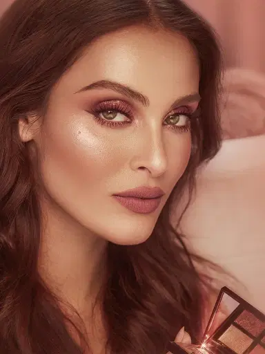 Charlotte Tilbury Women's Pillow Talk Dreams Lux Eyeshadow Palette - Pillow Talk Dreams | Thumbnail 9 Charlotte Tilbury Women's Pillow Talk Dreams Lux Eyeshadow Palette - Pillow Talk Dreams | Thumbnail 9