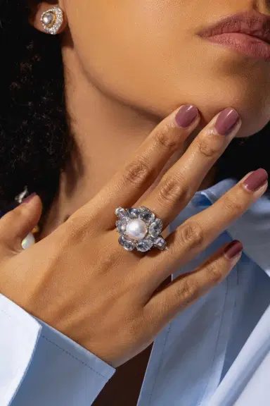 VICTOR VELYAN Pearl Purple Sapphire Ring | Thumbnail 2 VICTOR VELYAN Pearl Purple Sapphire Ring | Thumbnail 2